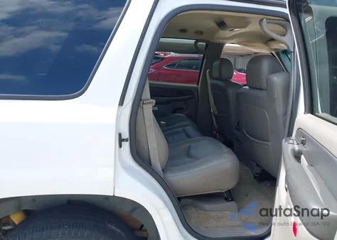 2003 Chevrolet Tahoe C1500 z USA, uszkodzony, nr VIN 1GNEC13ZX3R108517